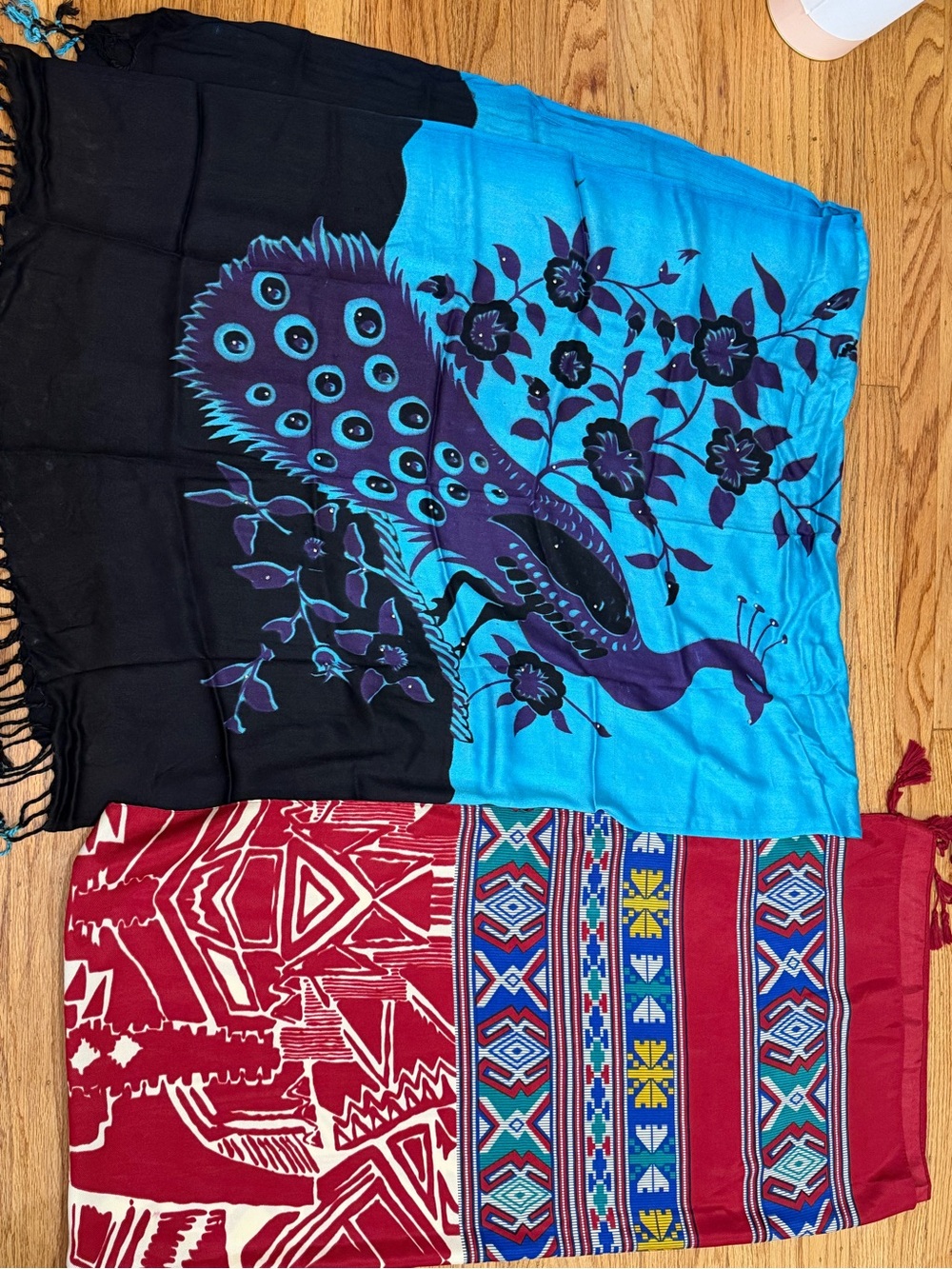 Women’s scarves